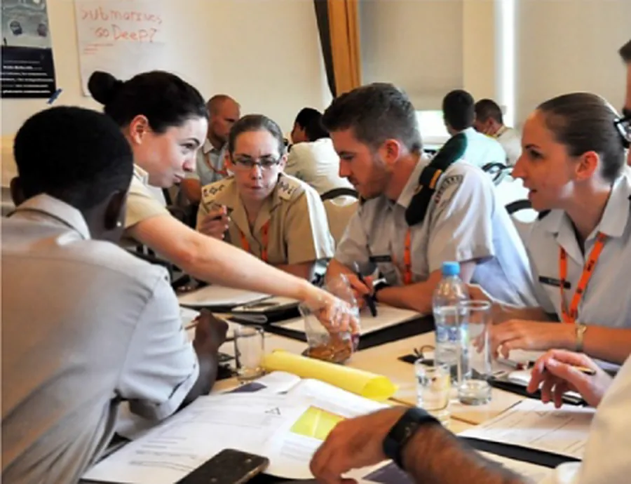 Arbeitsgruppe im Seminarraum